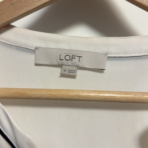 Loft long sleeve cream/black top medium - Picture 2 of 4